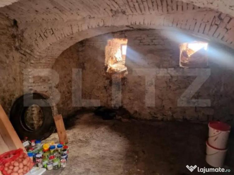 Casa familiala cu 4 camere, 2432 mp teren, Feldioara - 2