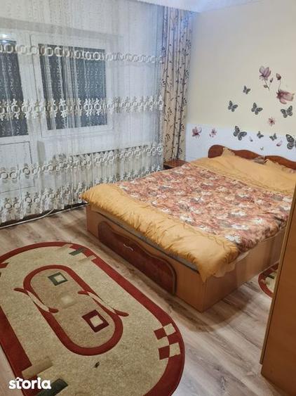 Inchiriez apartament 2 camere+loc parcare - 1