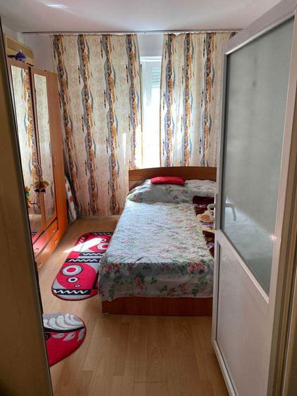 Inchiriez garsoniera - 2