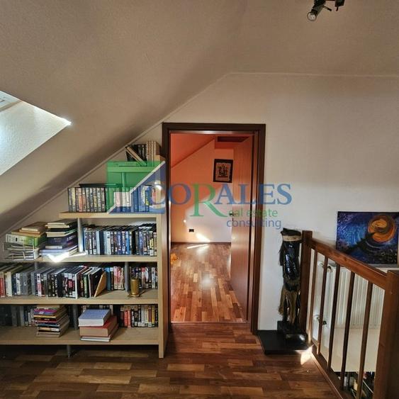 Pozitionat excelent in apropiere de Hotel Mercure. - 8