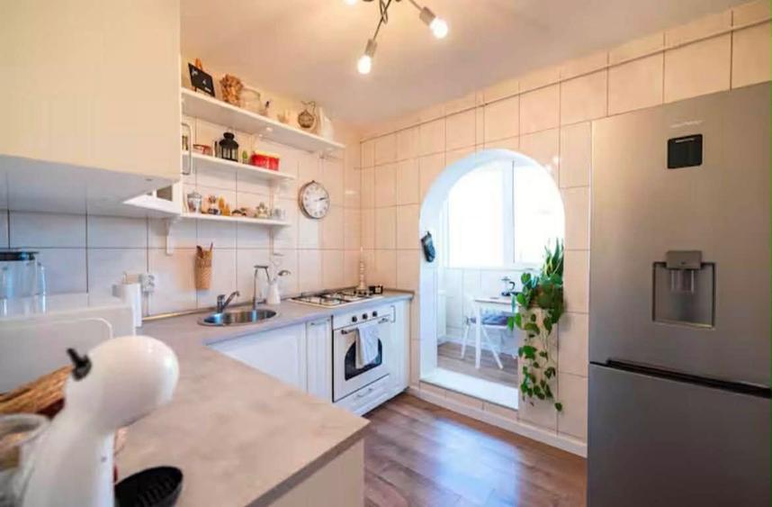 Apartament 3 camere Bucuresti - 1