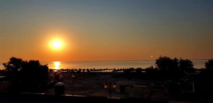 Apartament  Frontal  Mamaia Nord Promenada  2  Camere Mobilat Utilat Termen Lung - 3