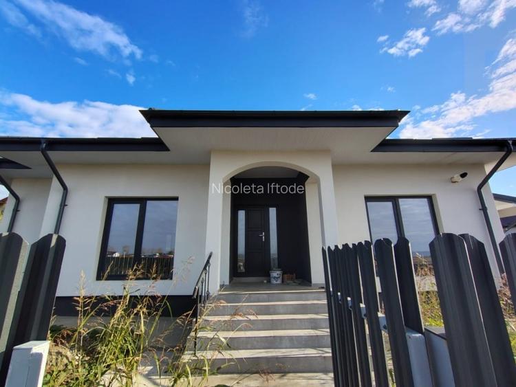 Vorovesti-Casa individuala cu 4 camere, plan parter