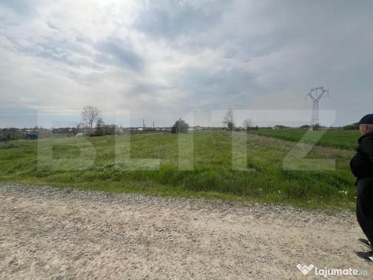 Teren intravilan, 750 mp, zona Isalnita - 2