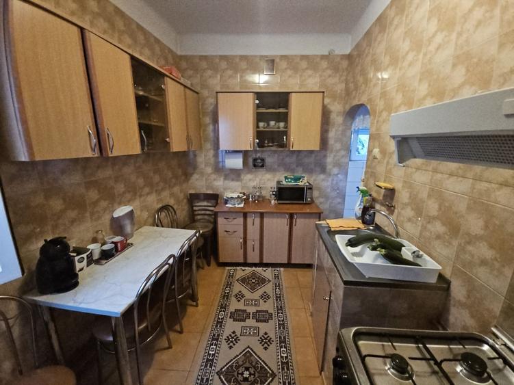 3 cam in Vila | 70 mp | 2 boxe 10 mp | Pod 30 mp | Decebal | Alba Iulia - 16