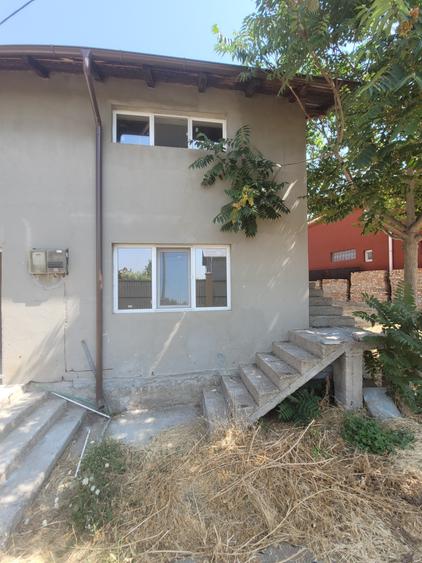 Oras Techirghiol – doua case tip duplex – aproape de centru - 9