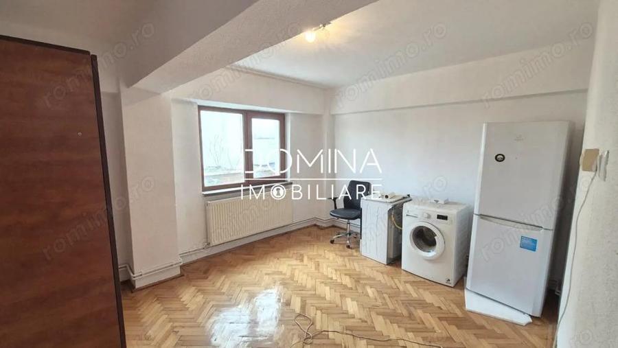 Vanzare apartament 3 camere, Bd. Ecaterina Teodoroiu - zona Casei de Cultura - 4