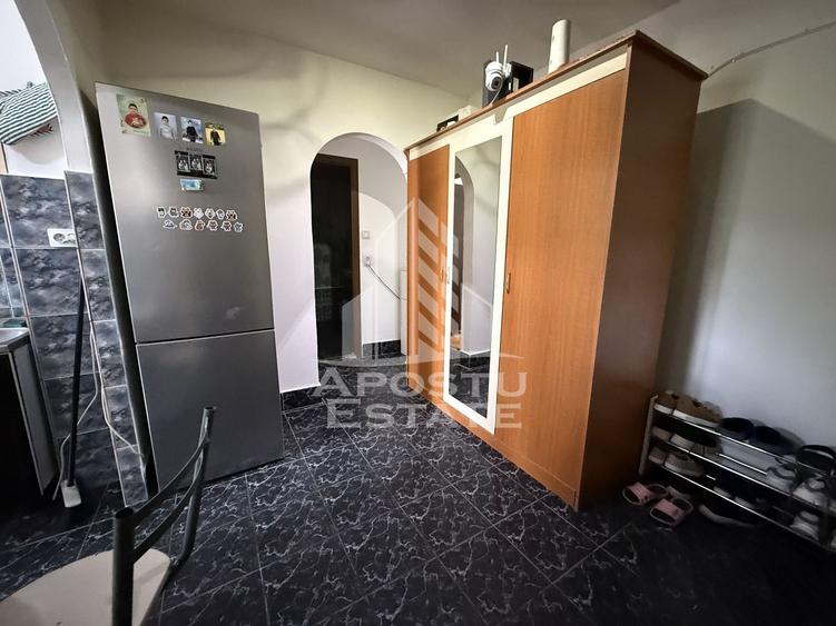 Apartament cu 2 camere, decomandat, zona Soarelui - 6