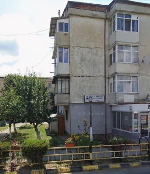 Apartament de vanzare in localitatea Berbesti - 2