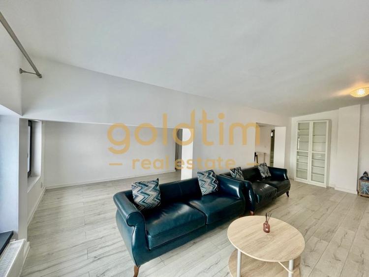 ULTIMUL  ETAJ/LIFT DIRECT/SUPRAFATA GENEROASA/ Trasnformat din 4 camere - 1