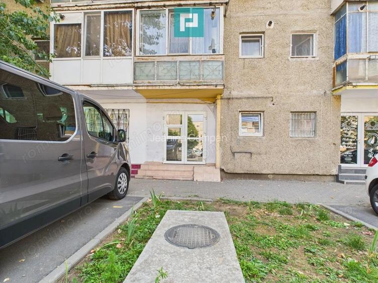 Spa?iu comercial pe strada Poetului - Vlaicu