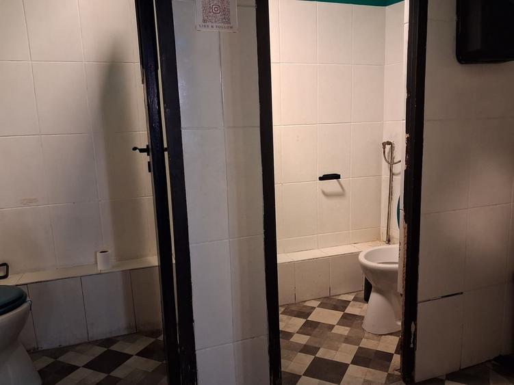 BRASADAS inchiriaza spatiu comercial stradal cu 3 intrari. - 2