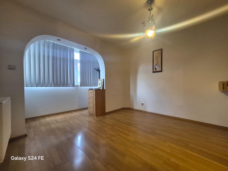 Apartament 2 camere – Zona Precista | 50 mp + balcon | Etaj 3 - 1