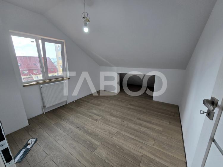 Apartament decomandat de vanare 4 camere balcon Vasile Aaron Sibiu - 9