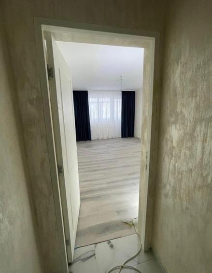 Etaj 2 - Alexandru - Bulevard -  3 camere decomandat - geam la baie - renovat - 6