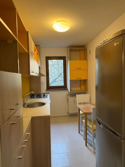 Apartament 2 camere de vanzare Drumul Taberei-Favorit - 2