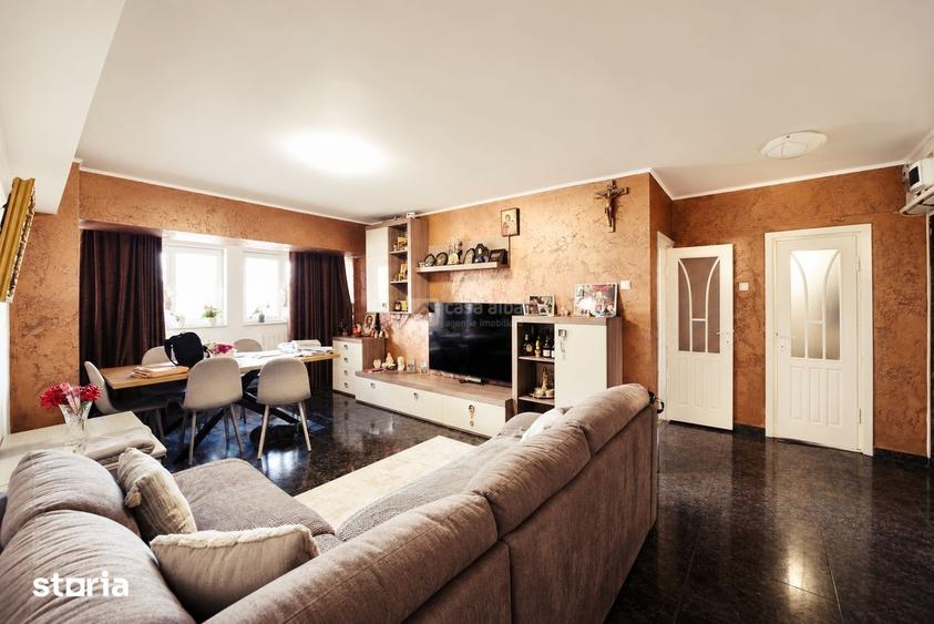 Apartament cu 3 camere decomandat în Hala Centrală