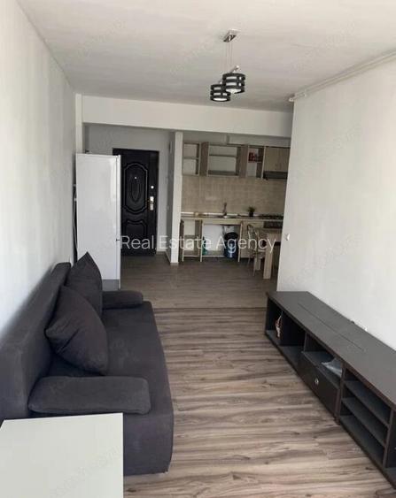 2 camere in zona Complexului Studentesc