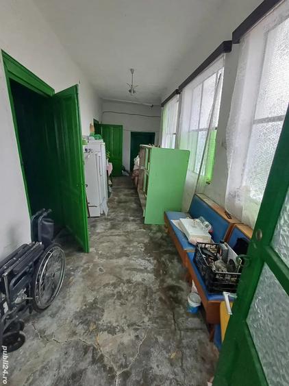 Casa ?i teren de vanzare - 9