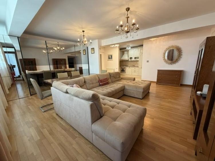 Apartament spatios mobilat - 1