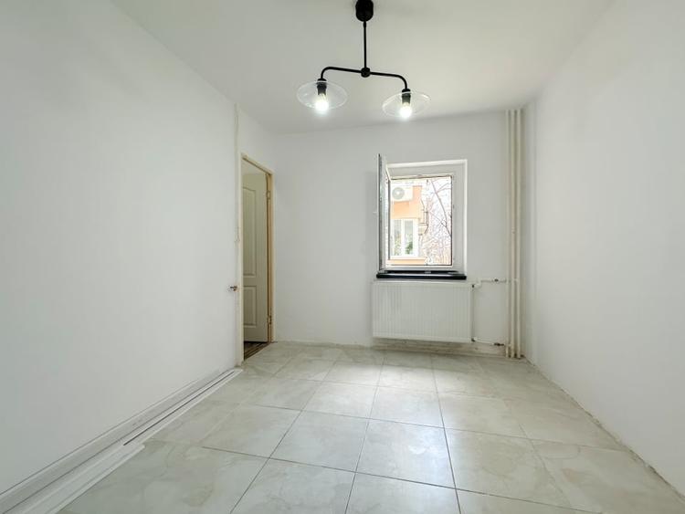 Lângă parc, renovat complet, gata să devină al tău. Totul nou! - 13