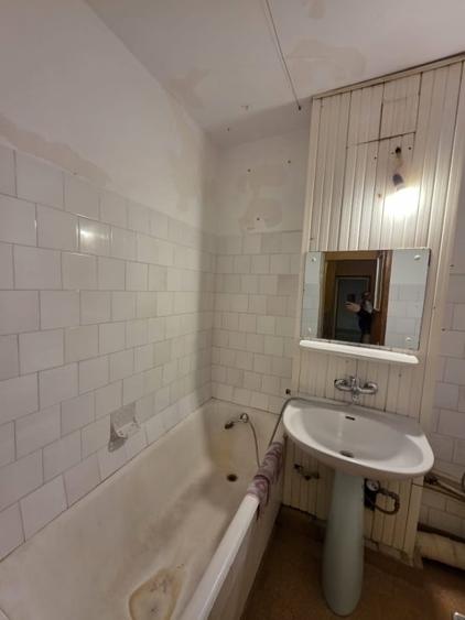 Etaj 2-Podul de Fier-Palatul de Justitie- 2 Camere Decomandat 53mp - 4