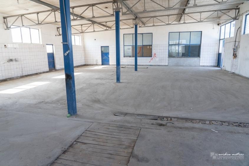 Teren si constructii cu deschidere la strada, zona autostrazii - 10