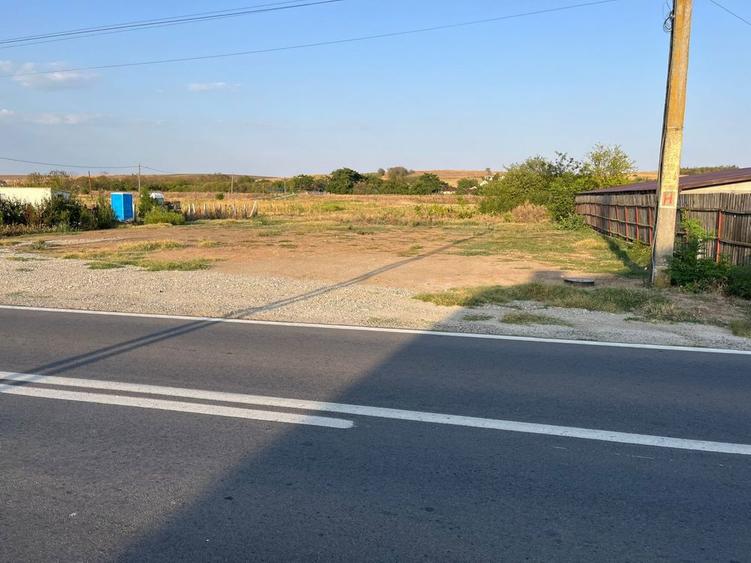 Teren intravilan Motoci -aproape de Craiova- ideal casa/investitie. - 1