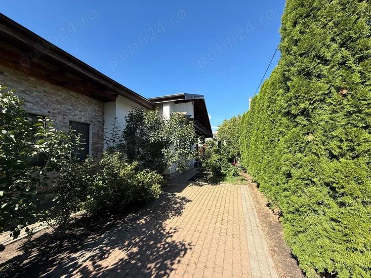 Proprietate Deosebita in Radauti . Casa de vanzare cu 1000mp2 teren direct proprietar Comision 0% - 3