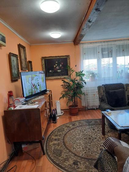 Vand sau schimb casa in localitatea Nojorid - 6