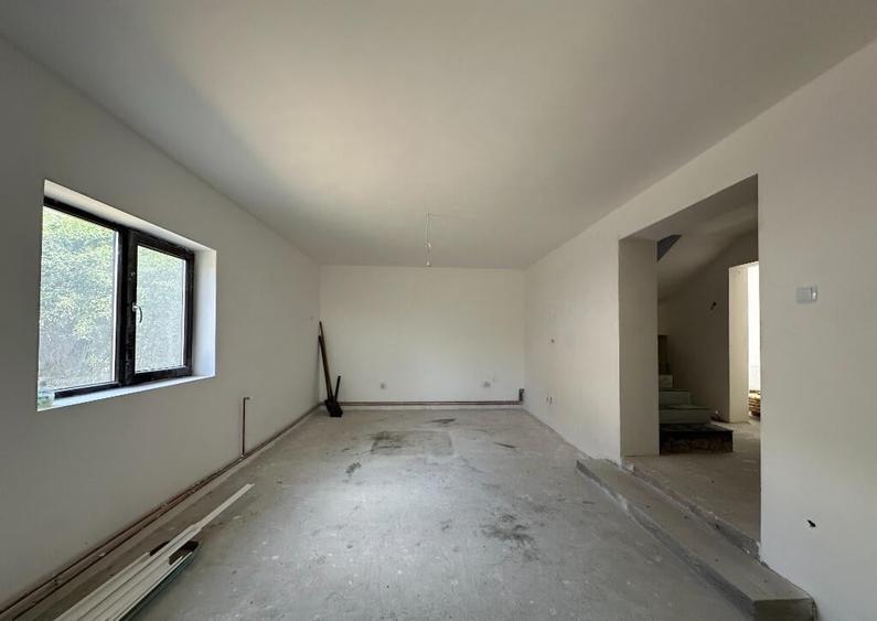 VIGAFON - Casa 5 camere Urlati - 8