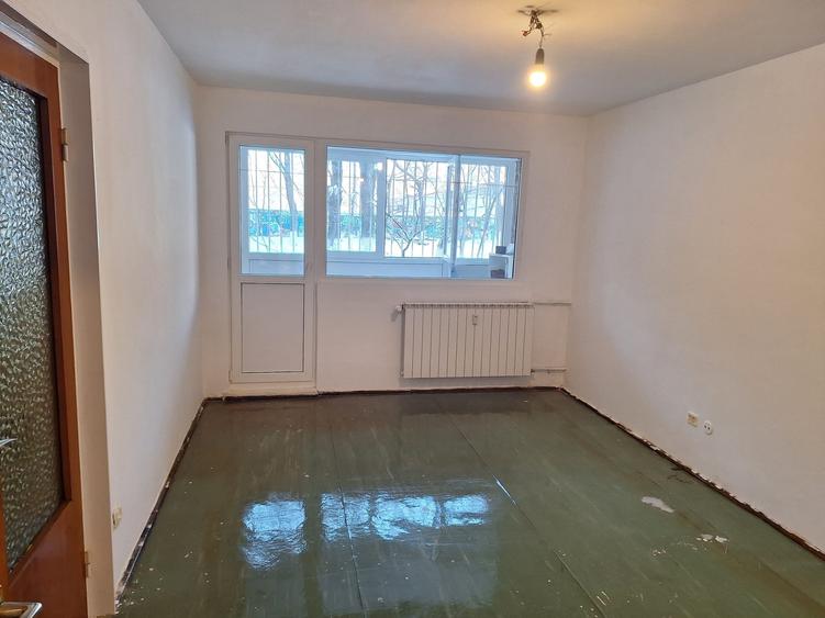 Drumul Taberei 34 - Metrou Tudor Vladimirescu, bloc reabilitat, decomandat,51 mp - 6