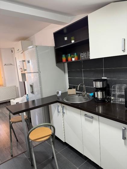 Închiriez apartament 3 camere decomandat pe termen lung - 10