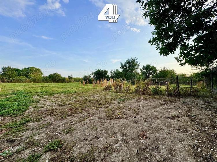 Casa formata din doua corpuri ?i teren de 863 mp, mobilata ?i utilata - 6