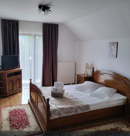 Vila de inchiriat la intrare in Bran pe termen nelimitat - 3