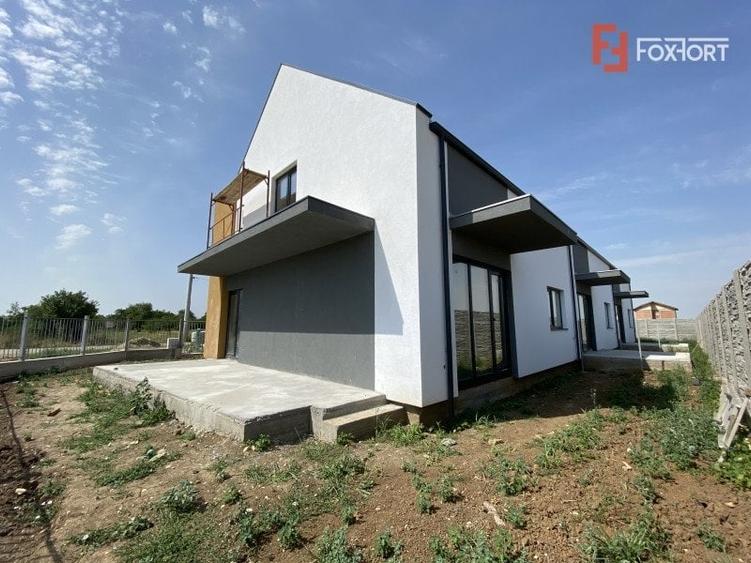Casa tip triplex, cu 4 camere, de vanzare in Sanandrei. - 2