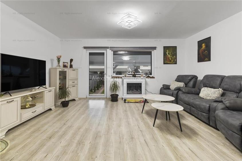 Casa moderna P+M in cartierul Valea cu Flori Tarlungeni  Brasov