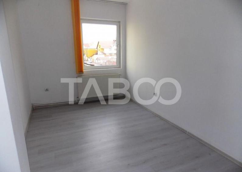 Spatiu pentru birouri de inchiriat cu utilitati incluse in S - 5