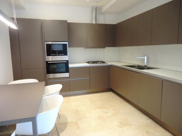 Spacios 4 rooms apartment with 4 bathrooms next to Verdi Park - 4