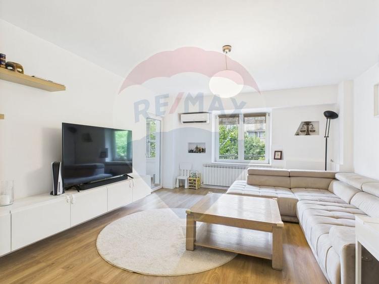 Apartament 3 camere superb cu loc de parcare si boxa Unirii - 1