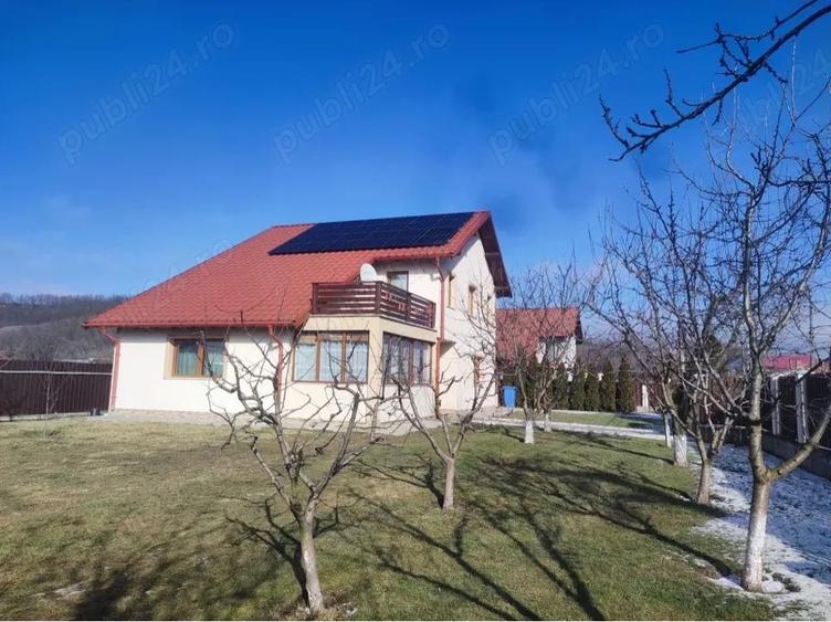 Casa de vanzare - 4 camere - Buhusi - 580 mp - 4
