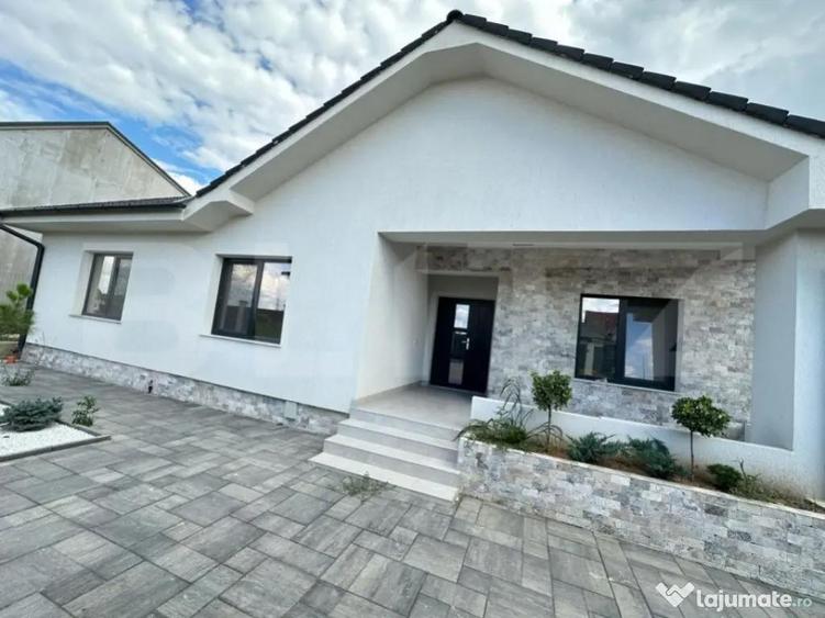 Casa cu 4 dormitoare, 4 bai si 2 bucatarii, terasa si beci - 17