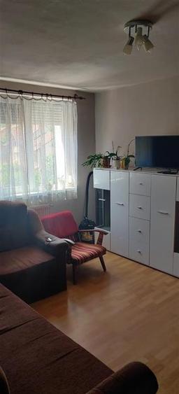 RECO . APARTAMENT 2 CAMERE DE INCHIRIAT . - 4