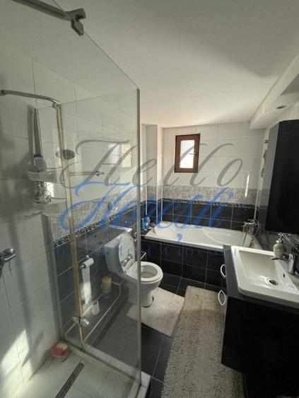Casă individuală cu 6 camere cu Teren 1300 Mp în Florești