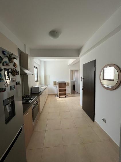Apartament cu 2 camere decomandat, mobilat în Decebal