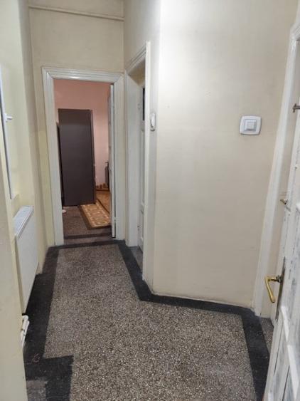 Apartament cu 3 camere decomandat în Națiunile Unite