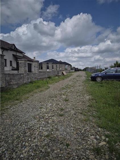 Teren agricol extravilan de 800 mp, în Moara Nica