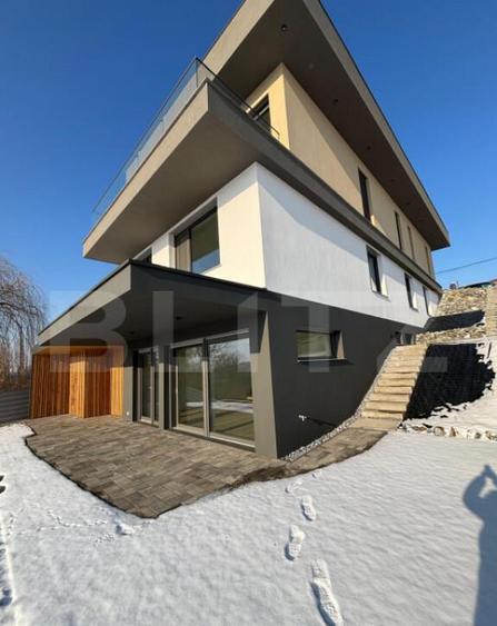 Casa individuala, noua, moderna, 270 mp utili + 860 mp t - 12