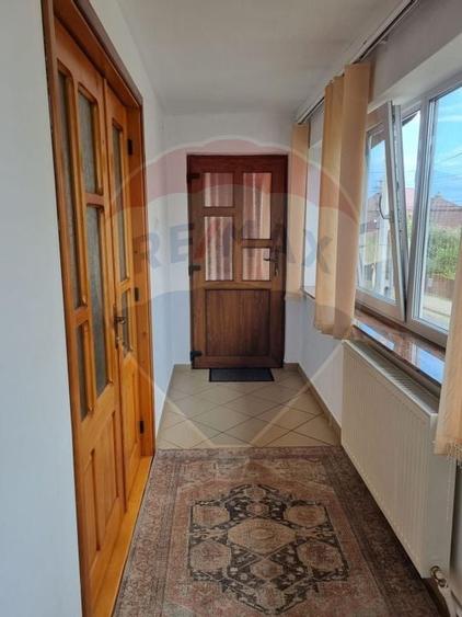 Apartament cu 3 camere de vanzare in zona Central Radauti - 3