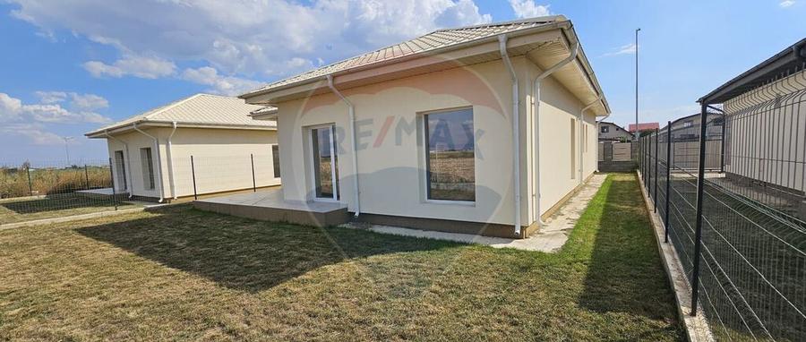 Casa / Vila cu 4 camere de vanzare - 11